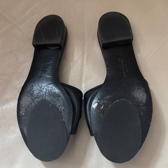 Salvatore Ferragamo Black and Gold Slide Sandals Size 8 - Picture 5 of 6